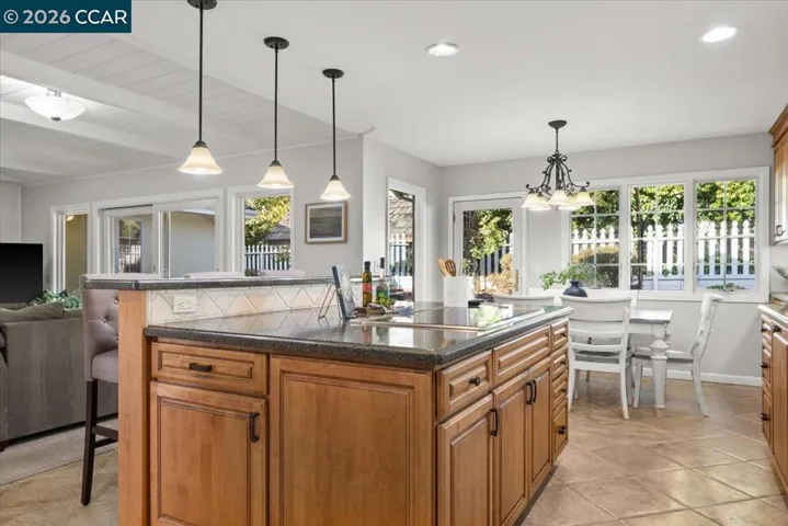 114 Combs Ln, Vallejo, California 94590