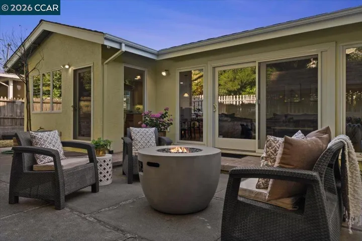 114 Combs Ln, Vallejo, California 94590