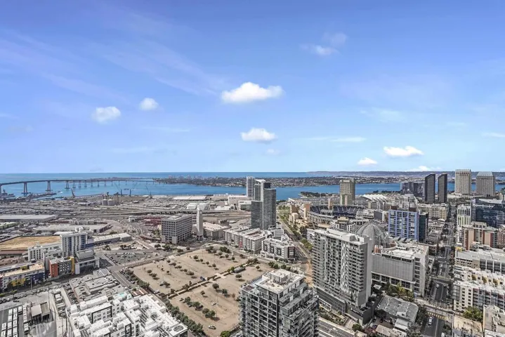1475 Island 4301, San Diego, California 92101