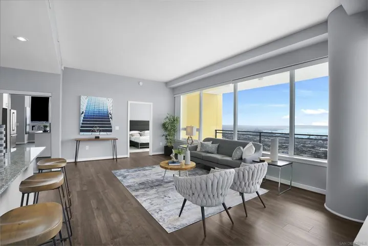 1475 Island 4301, San Diego, California 92101