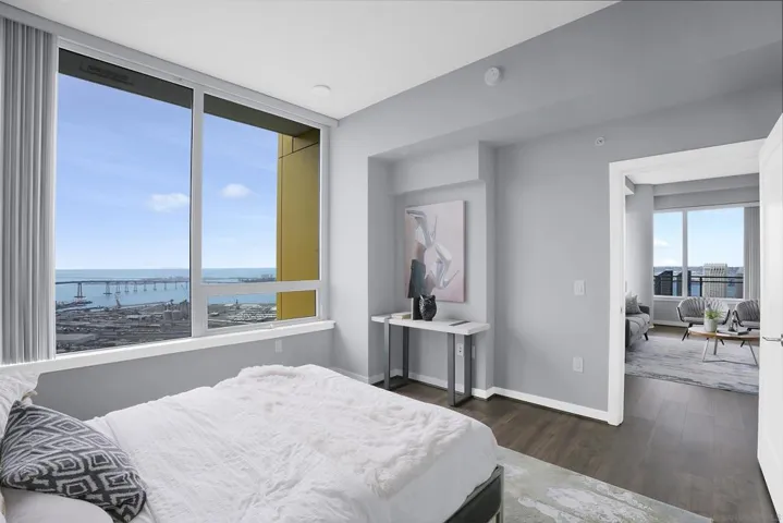 1475 Island 4301, San Diego, California 92101