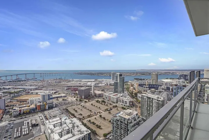 1475 Island 4301, San Diego, California 92101