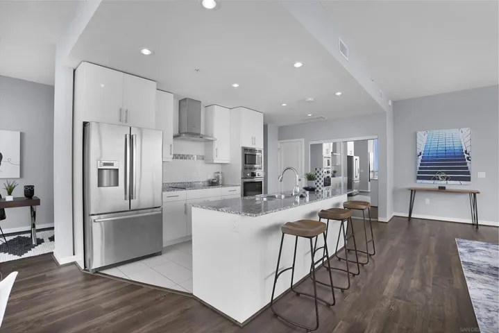 1475 Island 4301, San Diego, California 92101