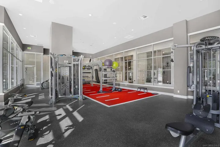 1475 Island 4301, San Diego, California 92101