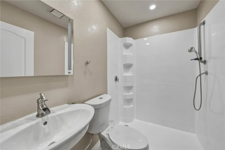 28707 Greenwood, Castaic, California 91384