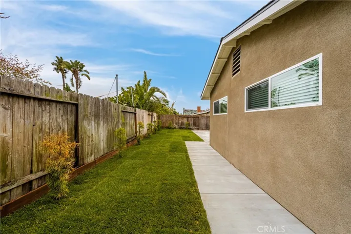 9282 Winterwood Circle, Huntington Beach, California 92646
