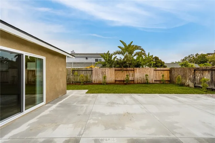 9282 Winterwood Circle, Huntington Beach, California 92646