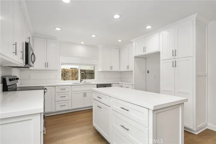 9282 Winterwood Circle, Huntington Beach, California 92646