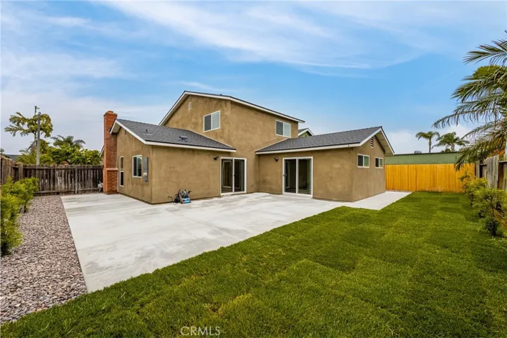9282 Winterwood Circle, Huntington Beach, California 92646