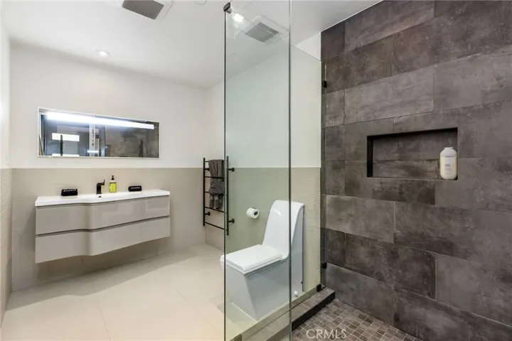 207 Saddlebow Road, Bell Canyon, California 91307