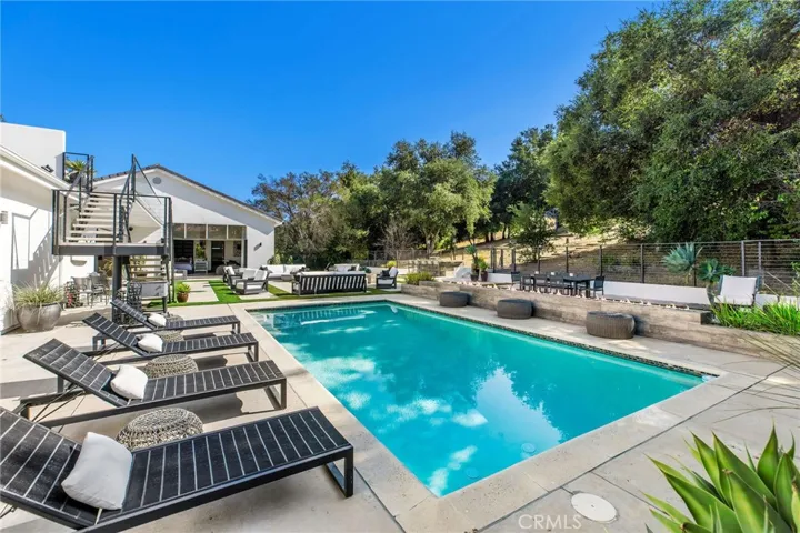 207 Saddlebow Road, Bell Canyon, California 91307