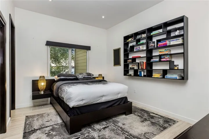 207 Saddlebow Road, Bell Canyon, California 91307