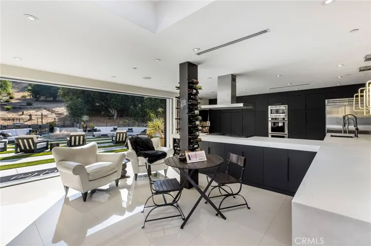 207 Saddlebow Road, Bell Canyon, California 91307