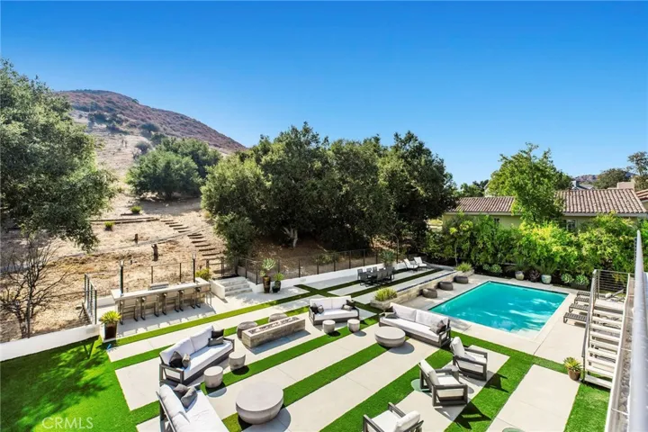 207 Saddlebow Road, Bell Canyon, California 91307