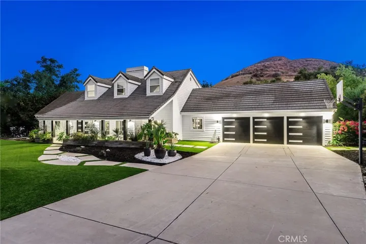 207 Saddlebow Road, Bell Canyon, California 91307