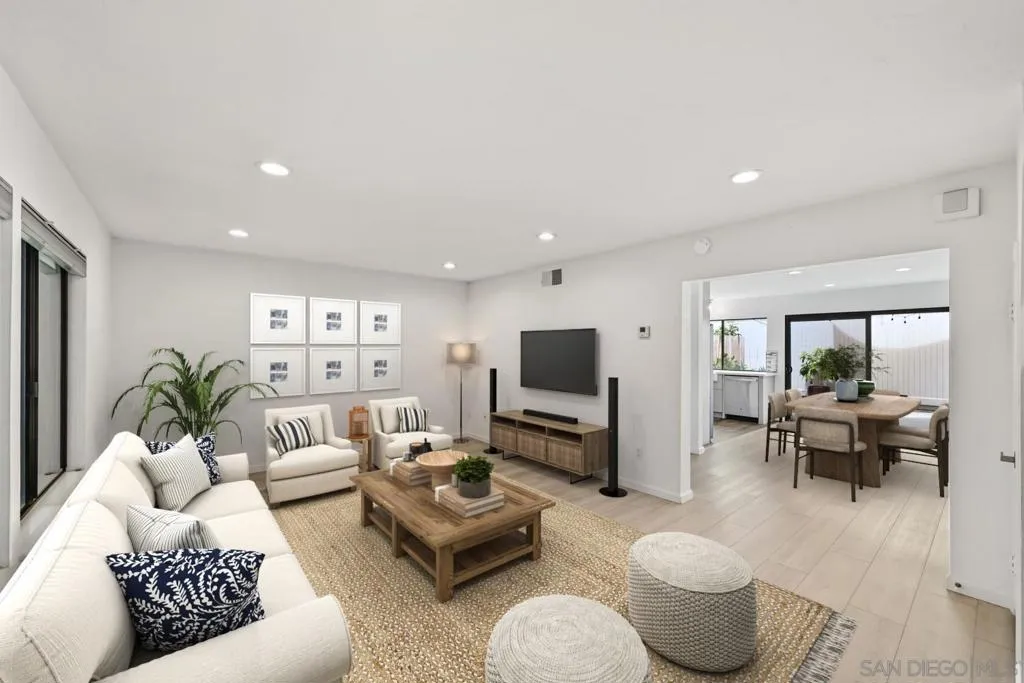 https://zimg.paragon.ice.com/ParagonImages/Property/PA/SDMLS/-528586/7/533/400/c61a2458c17ea5a9bf94c9b2ecb617d2/3/ec13c6788c699159d12713a46d8629af/-528586-43979266-cd11-4e44-98aa-038311025e6c.JPG