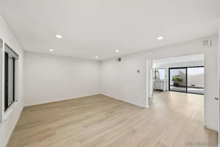 3107 Via Sombra, Carlsbad, California 92010