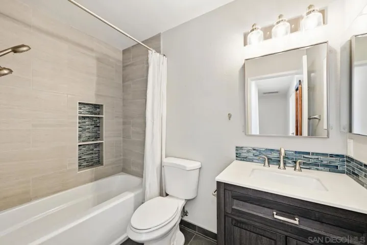 3107 Via Sombra, Carlsbad, California 92010