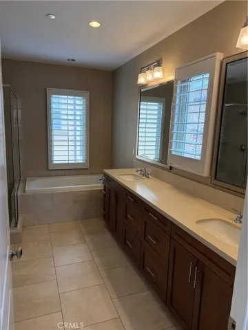 63 Gardenhouse, Irvine, California 92620