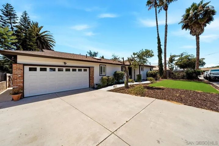 817 Arboleda Rd, El Cajon, California 92021