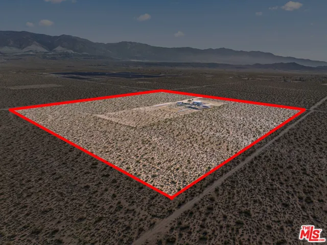 9025 Camp Rock Road, Lucerne Valley, California 92356