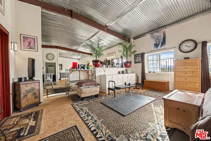 9025 Camp Rock Road, Lucerne Valley, California 92356