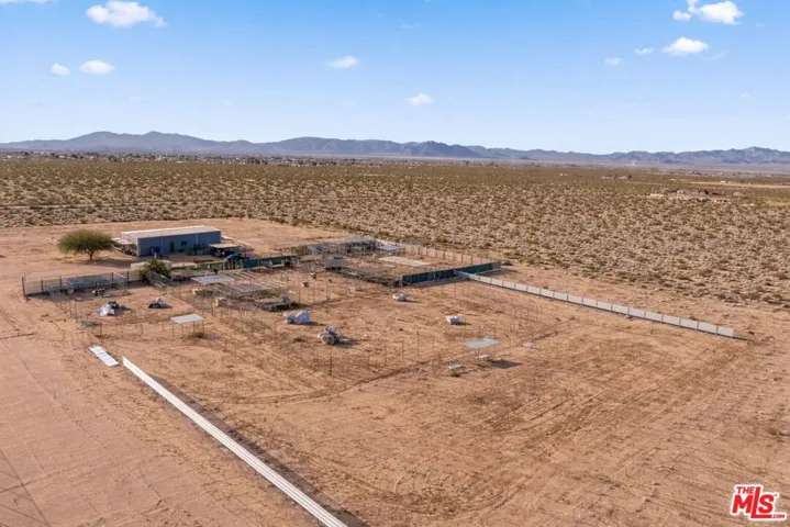 9025 Camp Rock Road, Lucerne Valley, California 92356