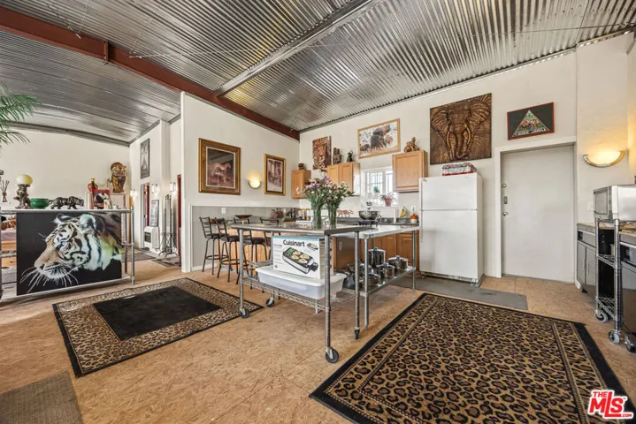 9025 Camp Rock Road, Lucerne Valley, California 92356