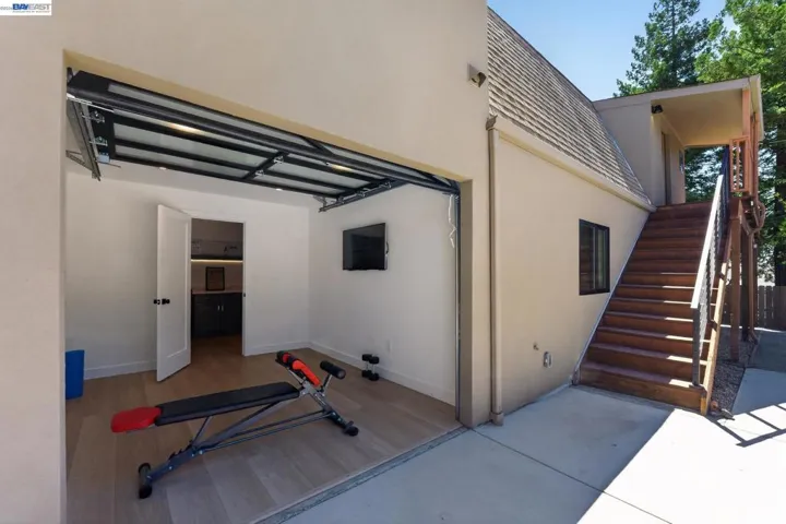 23884 Madeiros Ave, Hayward, California 94541