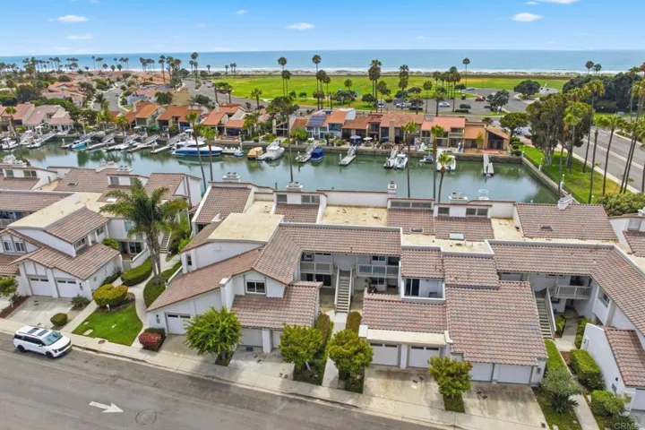 94 Kingston Ct W, Coronado, California 92118