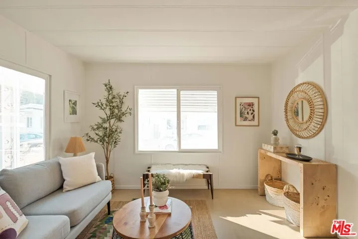 11250 Playa Street 82, Culver City, California 90230