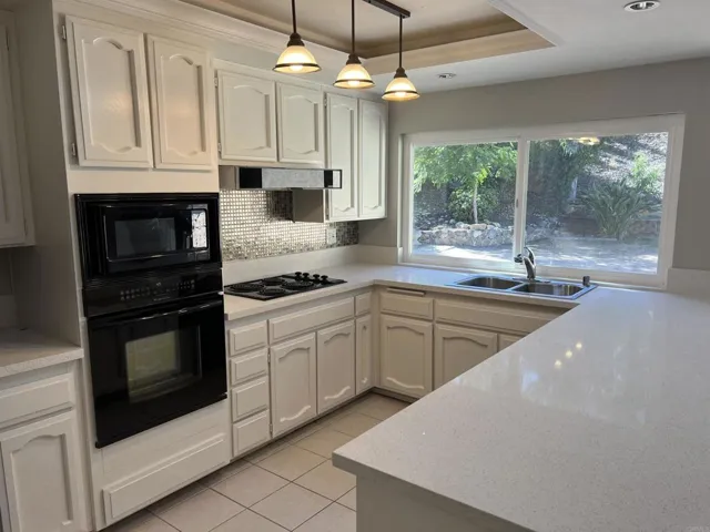1282 Whitsett Dr., El Cajon, California 92020
