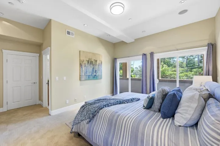 7420 Skyline Boulevard, Oakland, California 94611