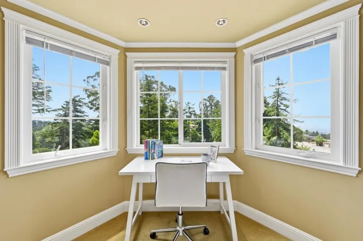 7420 Skyline Boulevard, Oakland, California 94611