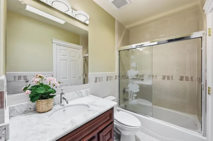 7420 Skyline Boulevard, Oakland, California 94611
