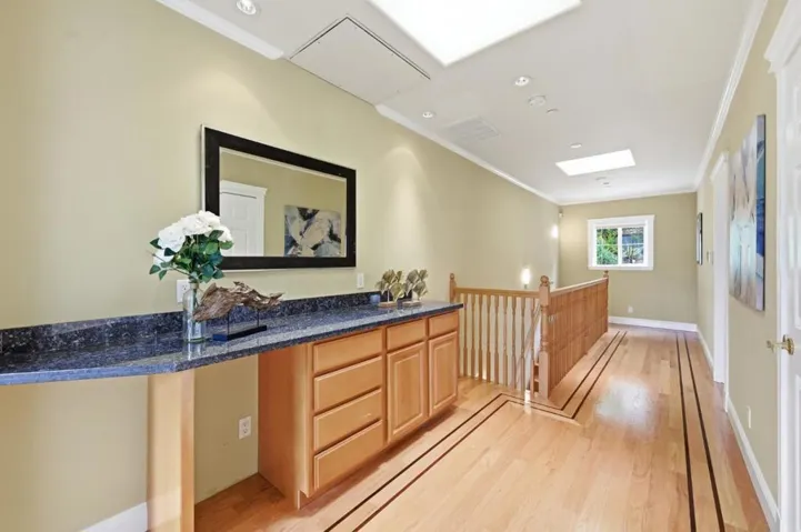 7420 Skyline Boulevard, Oakland, California 94611