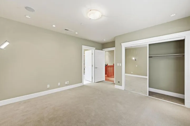 7420 Skyline Boulevard, Oakland, California 94611