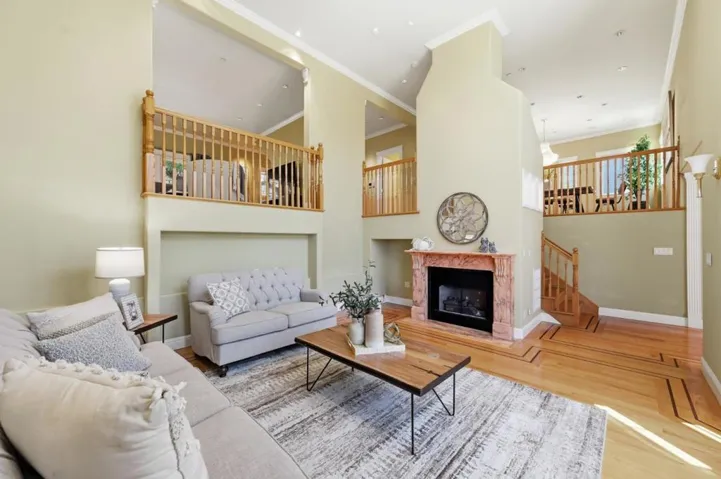7420 Skyline Boulevard, Oakland, California 94611