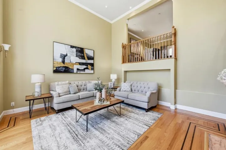 7420 Skyline Boulevard, Oakland, California 94611