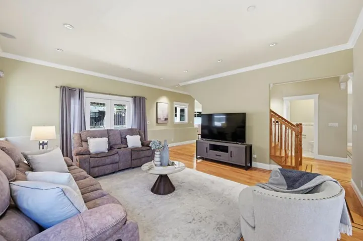 7420 Skyline Boulevard, Oakland, California 94611