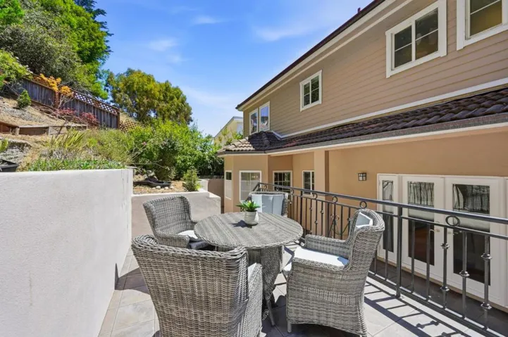7420 Skyline Boulevard, Oakland, California 94611