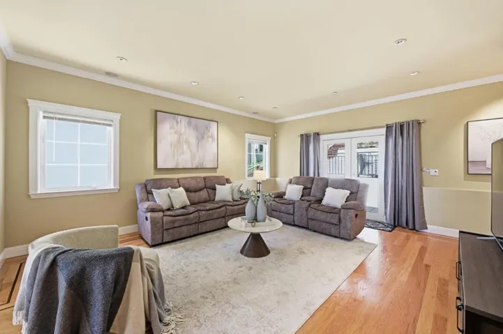 7420 Skyline Boulevard, Oakland, California 94611