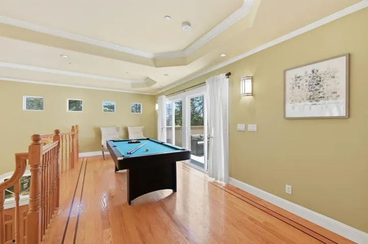 7420 Skyline Boulevard, Oakland, California 94611