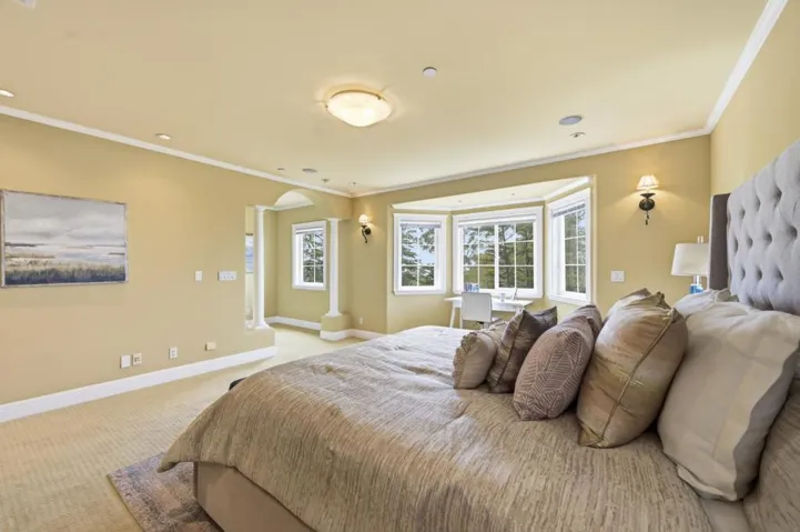 7420 Skyline Boulevard, Oakland, California 94611