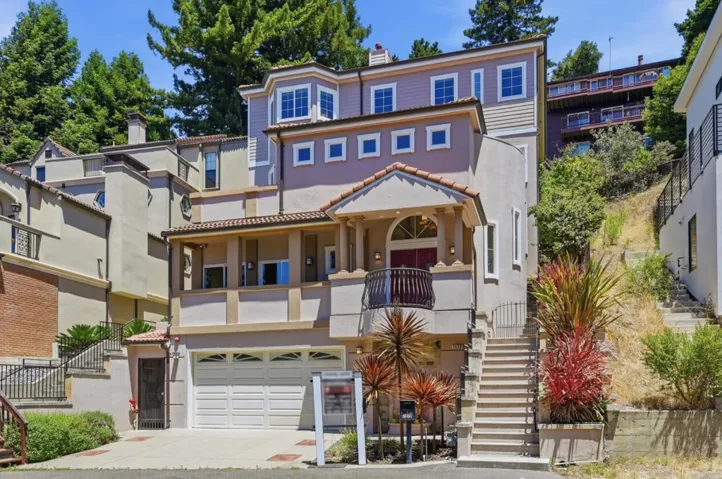 7420 Skyline Boulevard, Oakland, California 94611