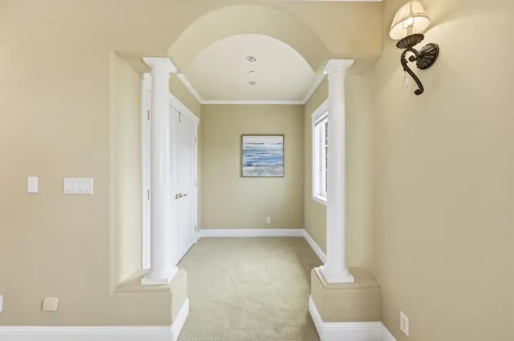 7420 Skyline Boulevard, Oakland, California 94611