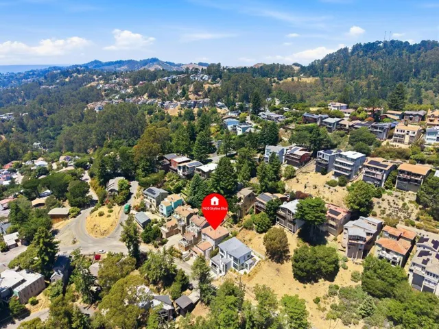7420 Skyline Boulevard, Oakland, California 94611