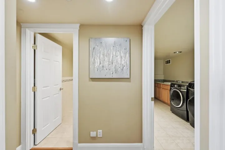 7420 Skyline Boulevard, Oakland, California 94611