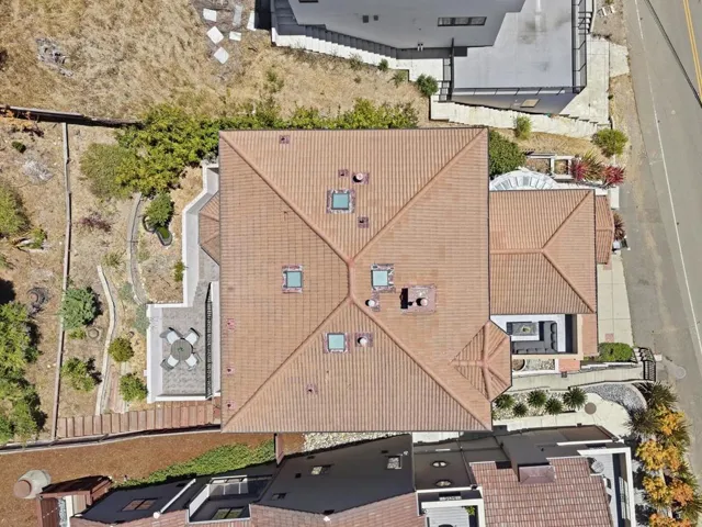 7420 Skyline Boulevard, Oakland, California 94611