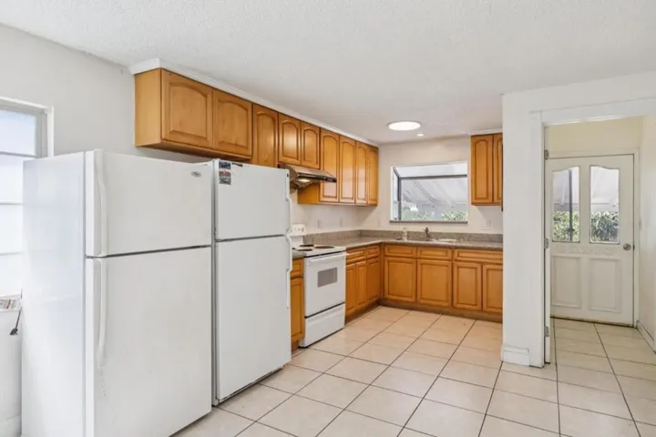 883 Pacific Avenue, San Jose, California 95126